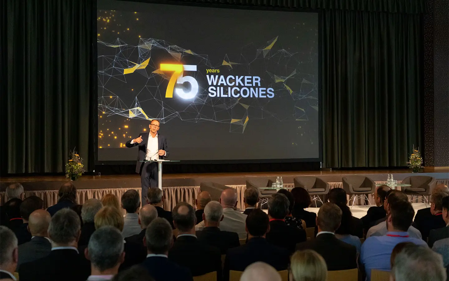 WACKER feiert 75 Jahre Silicone